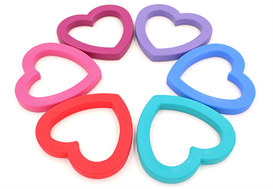 6 colors of the Hear Chew in a circle