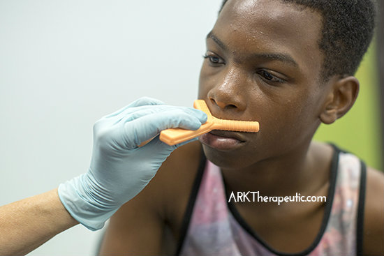 Assisting Lip Closure